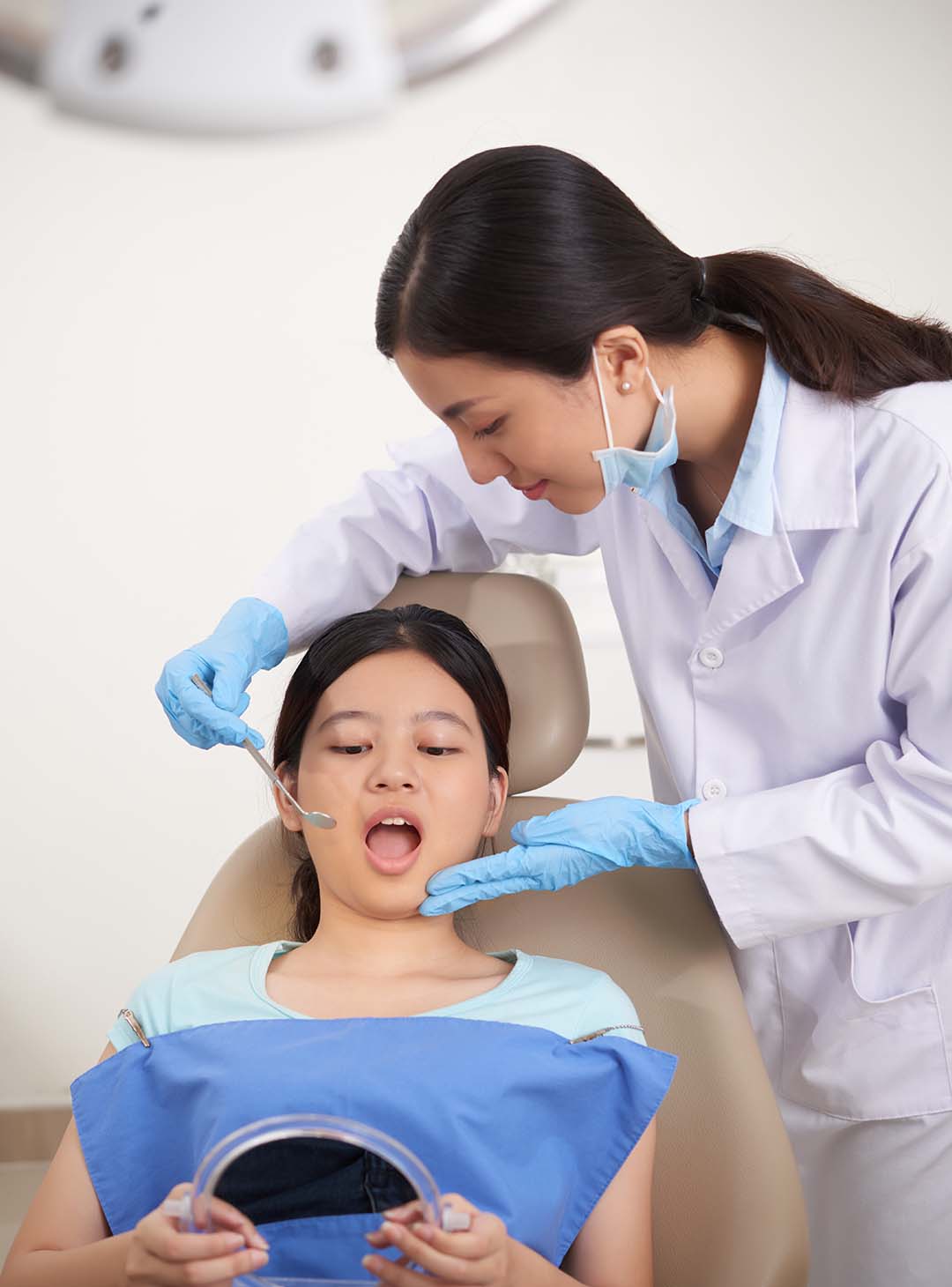 How It Works: HiThere AI Dental Clinic Receptionist answering calls, managing appointments, and updating CRM automatically.